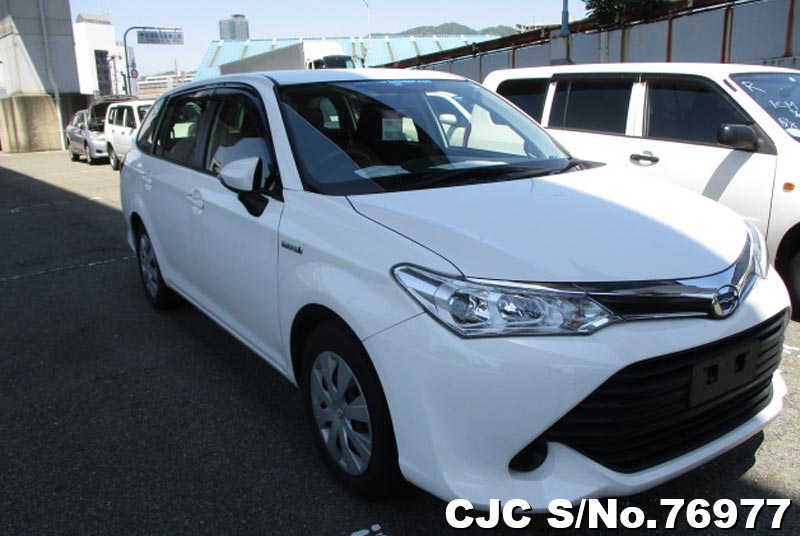 Toyota corolla fielder 2016